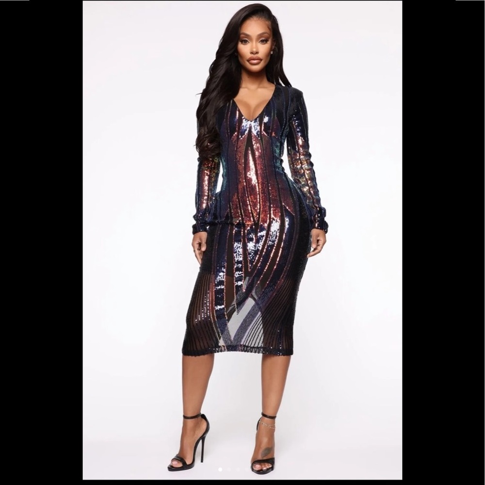 Sequined! Black/Gold!Fashion nova! Gorgeous dress!